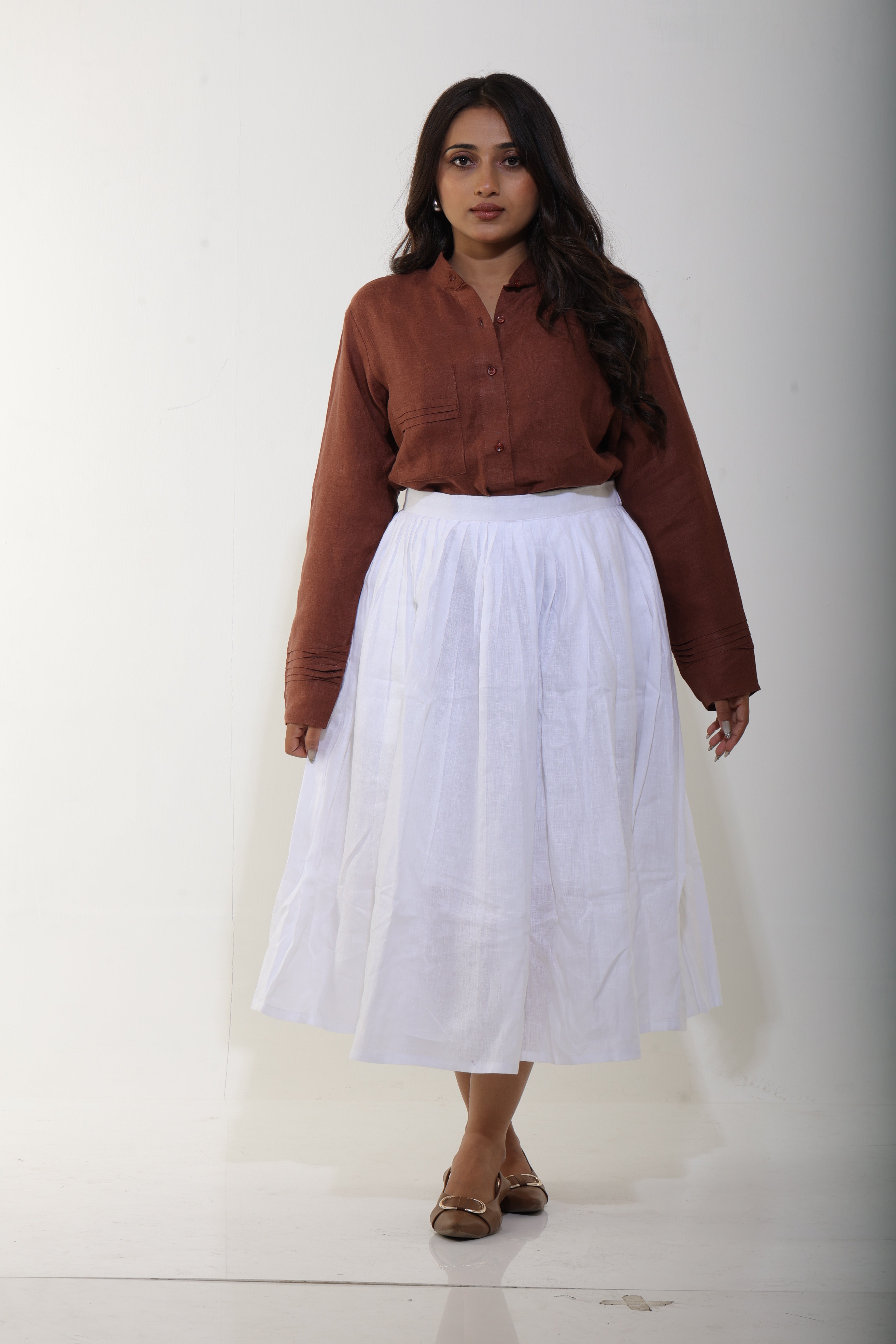White pleated ankle linen skirt