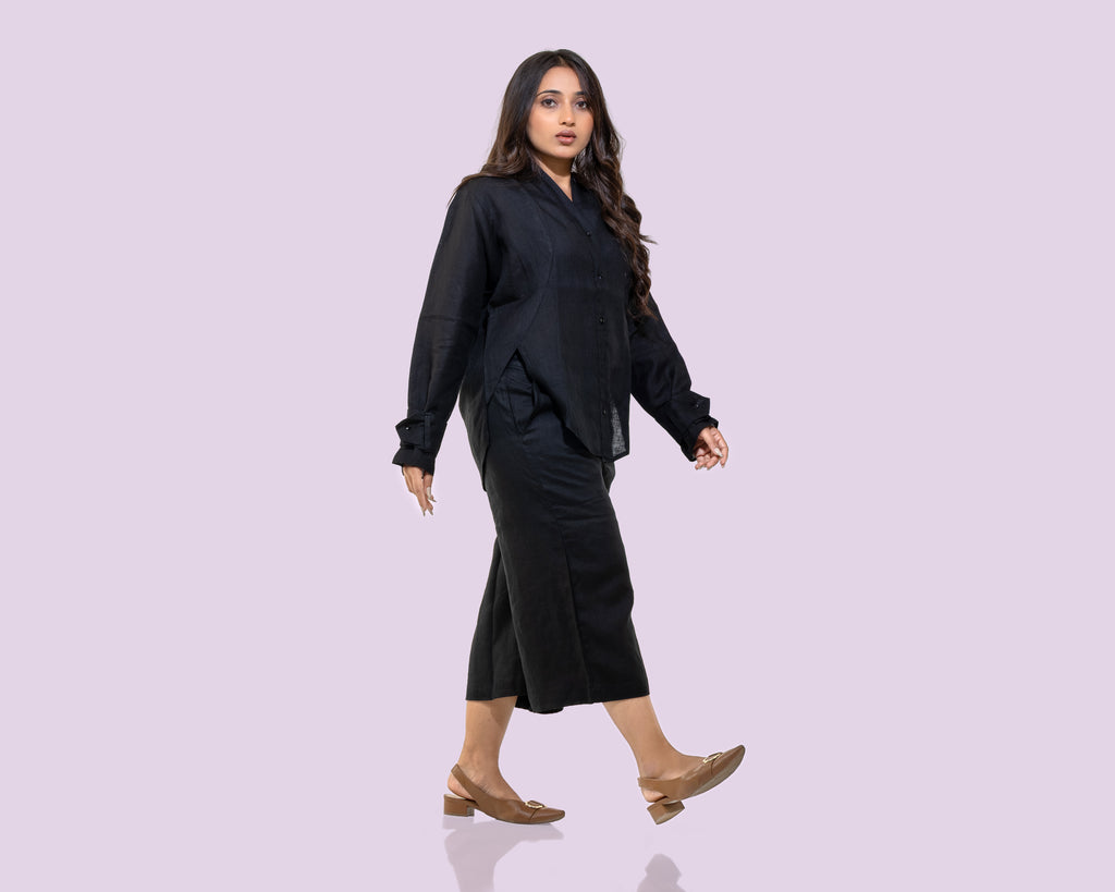 Black 3/4th ankle linen pants
