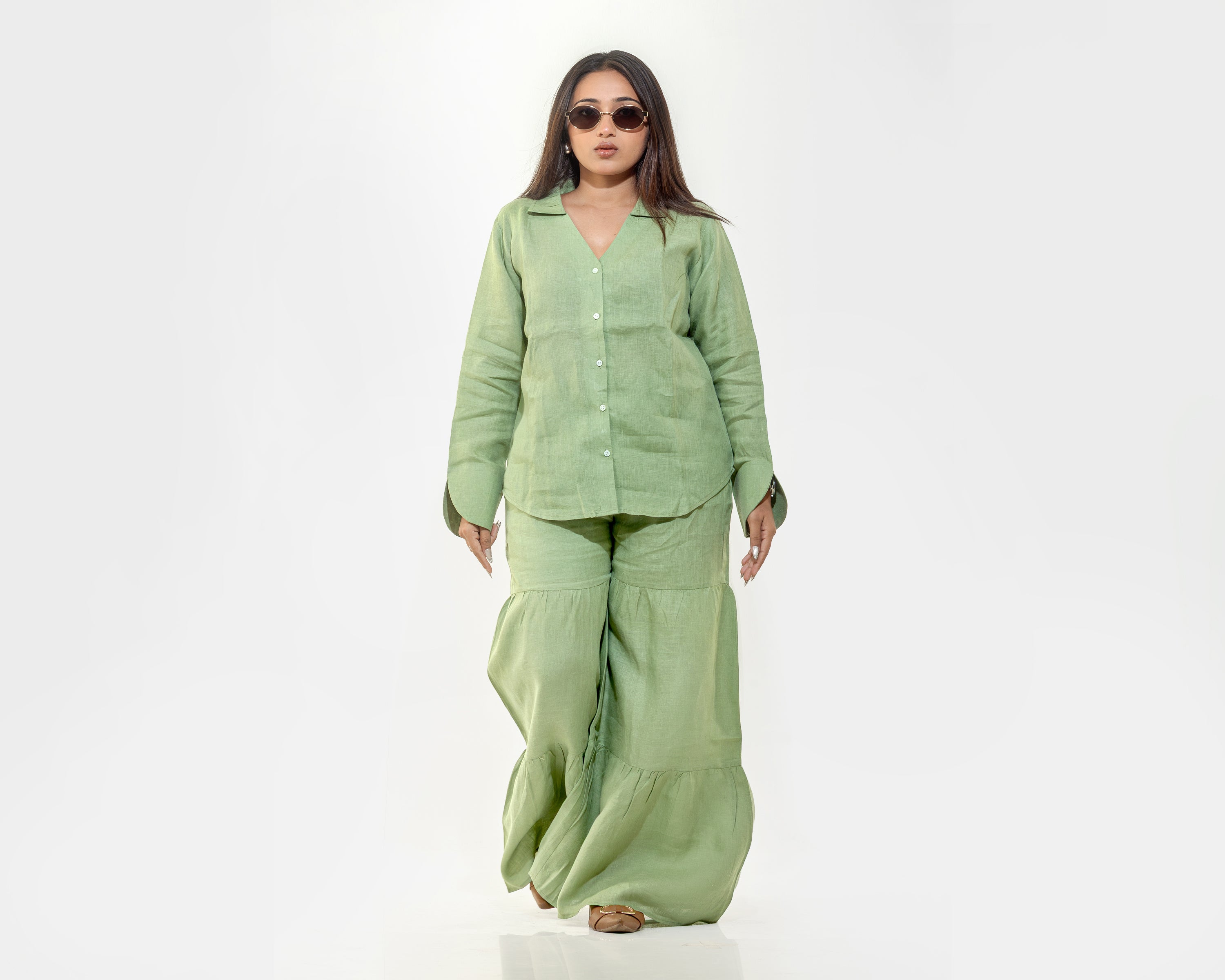 Green shirt with pleated pants linen co ord