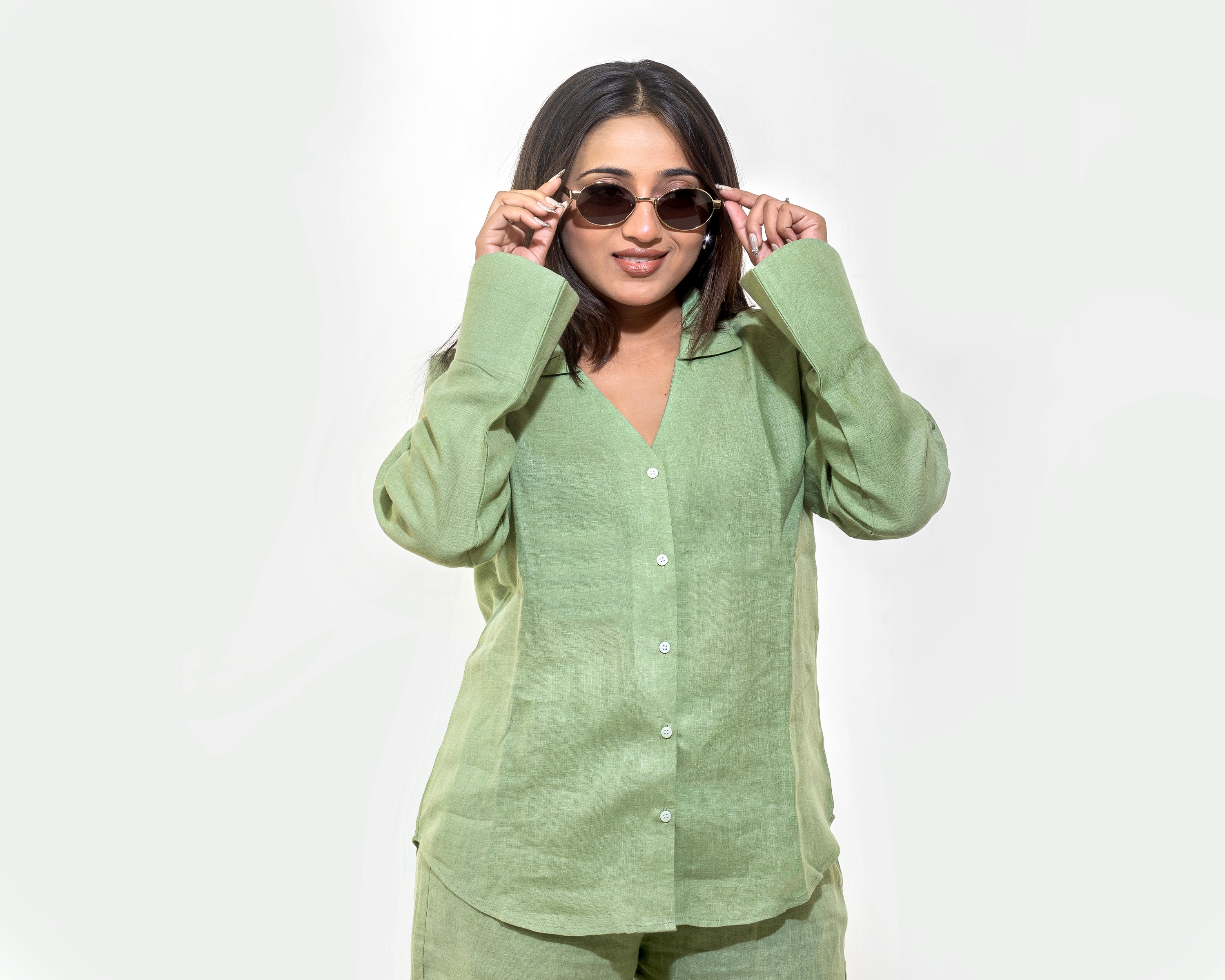 Green shirt with pleated pants linen co ord
