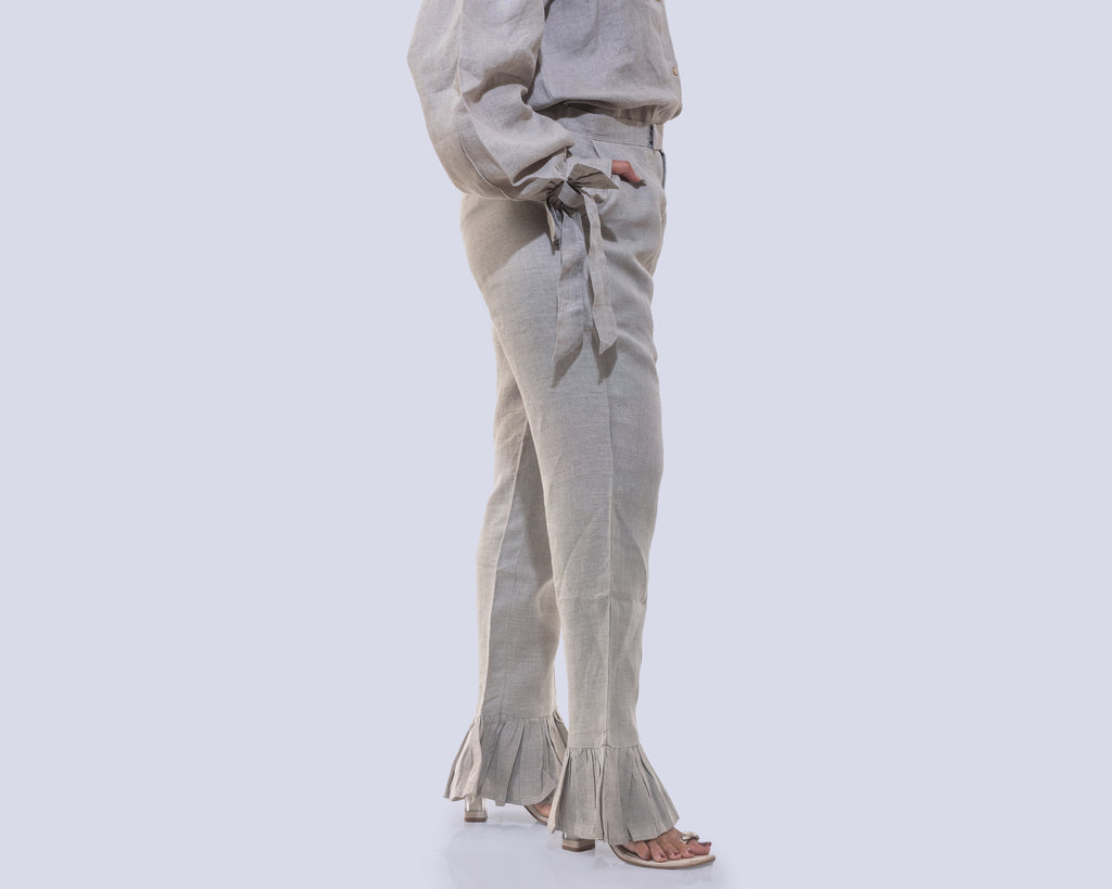 Beige linen pants with bottom frill