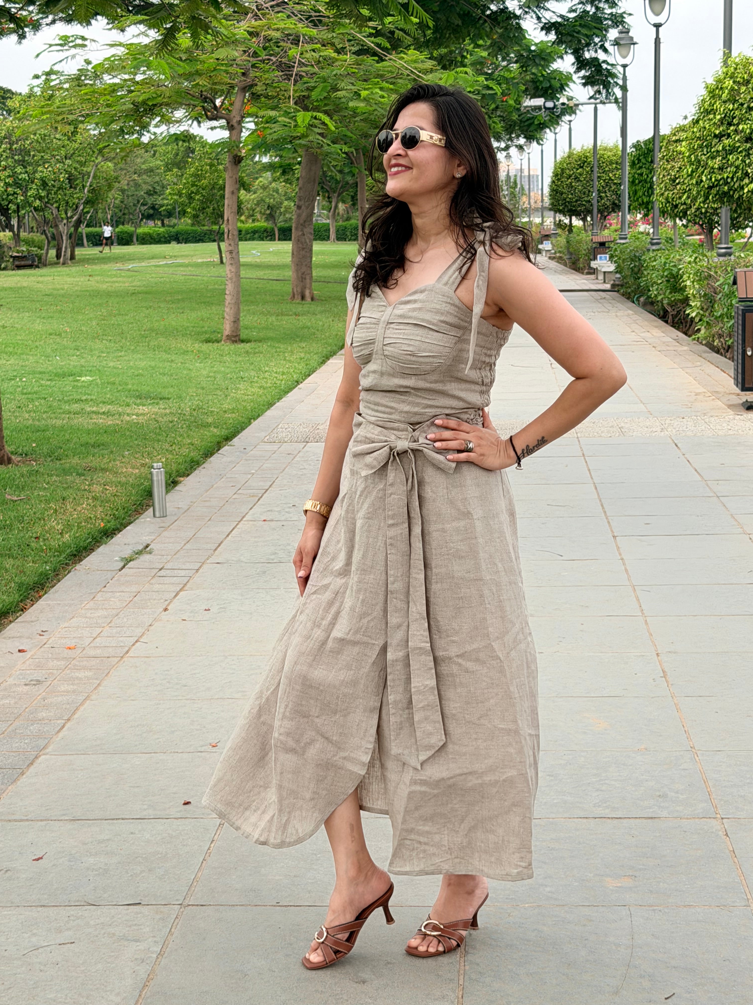 Beige bow wrap around linen skirt