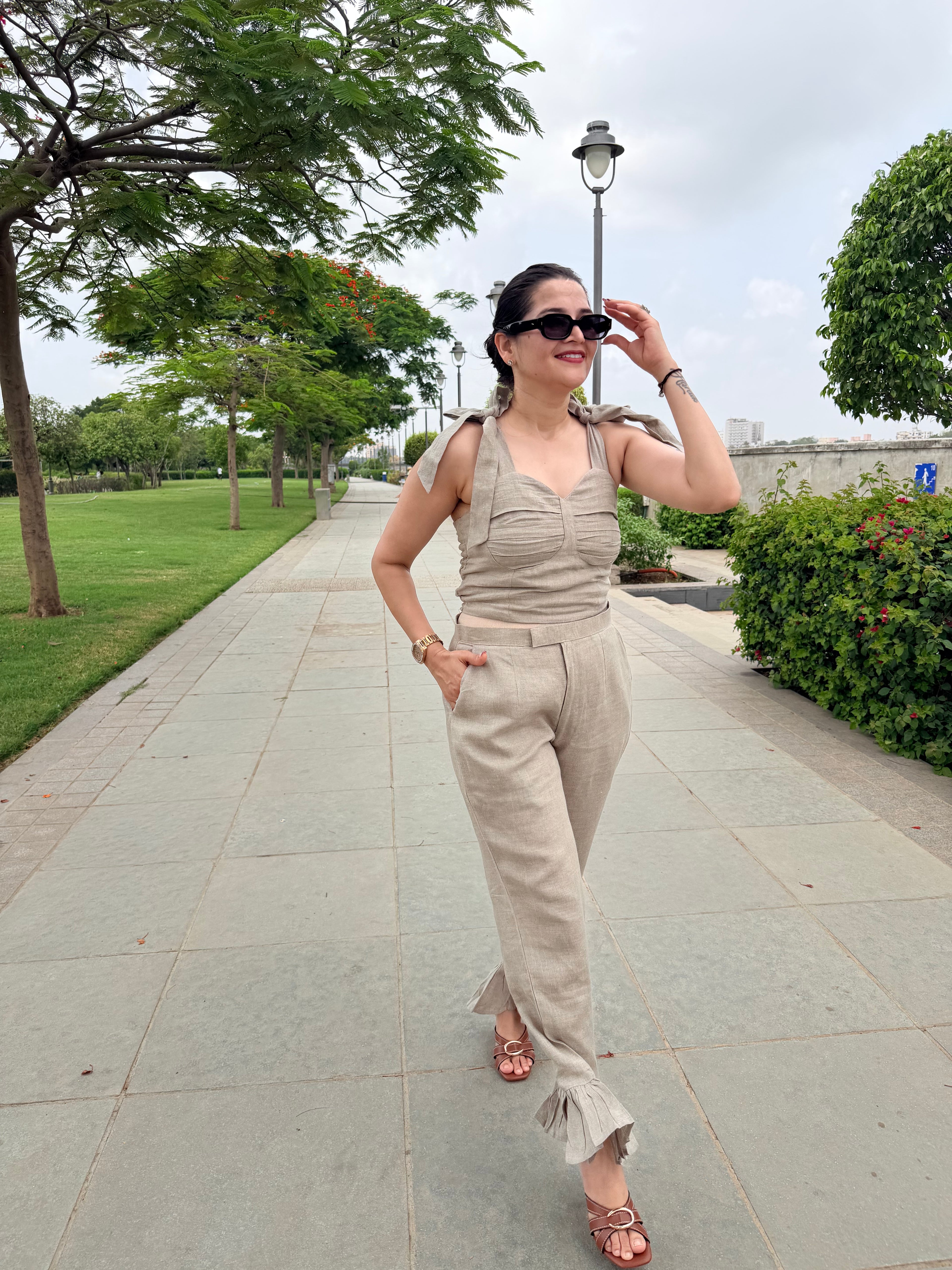 Frill pants with tie knot top linen co ord