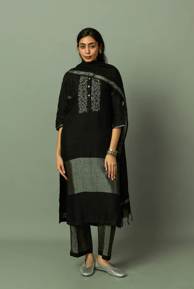 Zari embroidered yoke on Sliver Zari linen Kurta Set